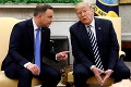 Trump zverejnil fotku s poľským prezidentom, ktorá spustila lavínu: Dudu obviňujú z poníženia krajiny