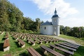 Na Slovensku máme najstaršiu cirkevnú stavbu v strednej Európe: Nenápadná rotunda má takmer 500 rokov!