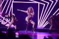 Jennifer Lopez vystriedala počas koncertu 11 odvážnych kostýmov: Sexi ako nikdy predtým!