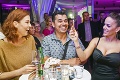 Veľká FOTOgaléria: Celebrity sa bavili na párty pri Dunaji, Fašiang z Oteckov vyvetral mladučkú frajerku