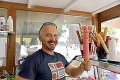 Zmrzlinár z Trnavy na kornútok naložil 25 kopčekov: Po jeho zmrzline sa zalizujú aj slovenské celebrity!