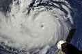 Na USA sa valí silný hurikán, ľudí varujú pred katastrofou: To však nie je zďaleka všetko!