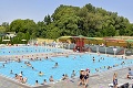 Termálne kúpalisko Podhájska sa pýši unikátnym zložením vody: Navštívte slovenské Mŕtve more