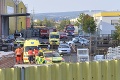 Tragédia v Česku: Na výrobnú halu v Plzni spadol vrtuľník, zahynuli 4 ľudia
