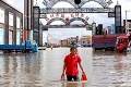 Čínu zasiahli prudké dažde, evakuovali 127 000 ľudí: Živel napáchal hrozné škody