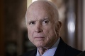 S McCainom († 81) sa lúčia v Kongrese USA: Senátor tam Trumpa nechcel, prišiel niekto iný