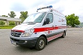 Dianu po páde z okna ratovali záchranári: Mladá žena († 29) zomrela pri prevoze do nemocnice!
