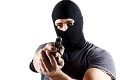 Dráma v bratislavskom Auparku: Do banky vtrhol ozbrojený muž a vystrelil!