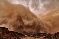 Irán zasiahla piesočná búrka: Museli hospitalizovať 95 ľudí