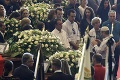 V Janove si uctili obete pádu mosta štátnym pohrebom: Rodiny niektorých zomrelých ceremóniu bojkotovali!
