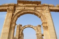 Militanti z IS pokračujú v skaze: Zničili víťazný oblúk v Palmýre