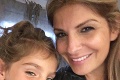 Žena si s dcérkou chcela užiť dovolenku v Dubaji: Stačila jedna chyba počas letu a skončila vo väzení!