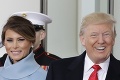 Donald, ruky preč: Prvá dáma pri oficiálnej návšteve uzemnila Trumpa jediným gestom!