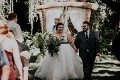 Svadba ako z Jurského parku: Kvôli vášni k filmu minul párik na svoj veľký deň 25-tisíc