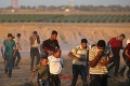 Krviprelievanie v pásme Gazy neustáva: Zahynuli ďalší Palestínčania, vyše 80 je zranených