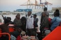 Jeden z najvyťaženejších dní: Španielsko zachránilo v Stredozemnom mori 450 migrantov