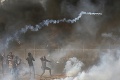 Ďalšie protesty na hraniciach Izraela a pásma Gazy: Zomrel mladý Palestínčan