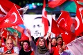 Prevrat, pri ktorom bolo zatknutých viac ako 77 000 osôb: V Turecku sa skončil výnimočný stav