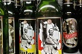 Nechutné etikety pobúrili slovenských dovolenkárov v Taliansku: Hitler s Mussolinim na fľašiach s chľastom!
