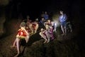 Uviaznutí thajskí chlapci sa v jaskyni učia potápať: Záchranná akcia ale zatiaľ nie je možná