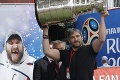 Ovečkin priniesol vytúženú trofej do dejiska šampionátu: Čo si myslí o futbale?