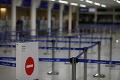 Prísnejšie kontroly na letiskách: Ktorá krajina zavádza nové opatrenia proti migrantom?