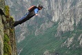 Base jumper zomrel v Dolomitoch: Z výšky 2 894 m skočil v ústrety smrti