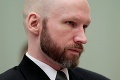 Súd v Štrasburgu zamietol odvolanie masového vraha Breivika: Sťažoval sa na nehumánne zaobchádzanie