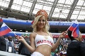 Identita nádhernej ruskej fanúšičky odhalená: Priaznivci porna ju oblečenú takmer nespoznali!