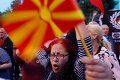 Protesty proti zmene názvu Macedónska pokračujú: Polícia zasiahla slzotvorným plynom, obuškami aj granátmi