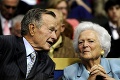 Stav exprezidenta Busha staršieho sa zlepšuje: Jeho manželku už prepustili z nemocnice