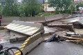 Na Kysuciach silná búrka poškodila miestny most: Obyvatelia ostali odrezaní od sveta