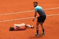 Tenista na Roland Garros zvalcoval podávača loptičiek: Chlapček ostal ležať na zemi, diváci tŕpli!