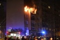 Pri požiari v Košiciach, zasahovali desiatky hasičov: V byte našli mŕtveho muža († 92)