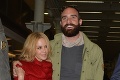 Zdrvená Kylie Minogue: Mladý snúbenec ju podviedol so sexi tmavovláskou!