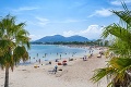 Ďalší dovolenkový raj zavádza povinné nosenie rúšok: Výnimka pre pláže, terasy a reštaurácie