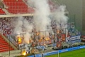 Chuligáni na slovenských štadiónoch ohrozujú seba i hráčov: Petardy pašujú aj v intímnych miestach!