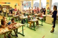 Rodičia detí na juhu Slovenska čelia veľkému problému: Prváčikom nechcú otvoriť triedu s vyučovacím jazykom slovenským