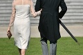 Princ Harry s manželkou prvýkrát od svadby na verejnosti: Meghan, to čo máš na sebe?!