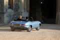 Harry a Meghan sa viezli na luxusnom aute: Ktorý detail vám udrie do očí ako prvý?