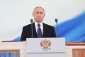 Vo voľbách sa stal jednoznačným víťazom: Putin po štvrtý raz zložil prezidentský sľub