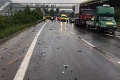 Vážna dopravná nehoda na severnom Slovensku: Sanitka sa zrazila s autom, osem zranených!