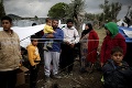 Tisíce migrantov prúdia do Európy cez novú trasu: Zúfalá Bosna žiada o pomoc EÚ