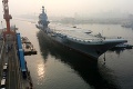 Čínska lietadlová loď začala skúšobnú plavbu: Plavidlom vlastnej výroby sa zaradili medzi vojenské mocnosti!
