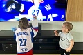 Deti slovenských hokejistov prežívajú zápasy pri televízii: Takto fandia svojim ockom!