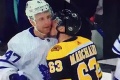 Útočník NHL Marchand opäť šokuje: To čo urobil protihráčovi?