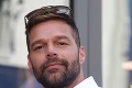 Ricky Martin sa v 46 rokoch odfotil iba v plavkách: Môže mať také dokonalé telo?!