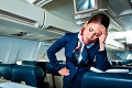 Ostré slová letušiek: Toto je 15 vecí, s ktorými nás cestujúci počas letu neskutočne otravujú!