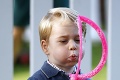 Kráľovská rodina zverejnila nový portrét princa Georgea: Na jedného z rodičov sa podobá stále viac!