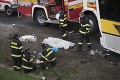 Tragická havária na R1: Nákladiak sa zrazil s autobusom, minimálne dvaja mŕtvi!